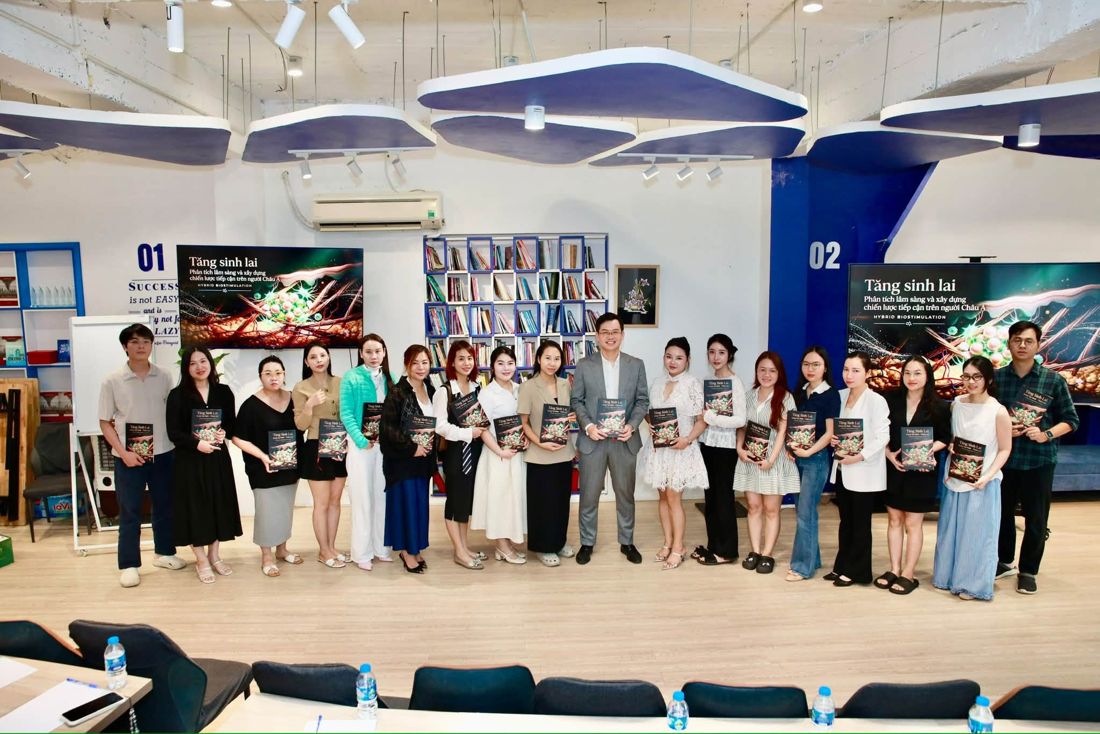 Bác sĩ Điệp tại buổi đào tạo chuyên môn